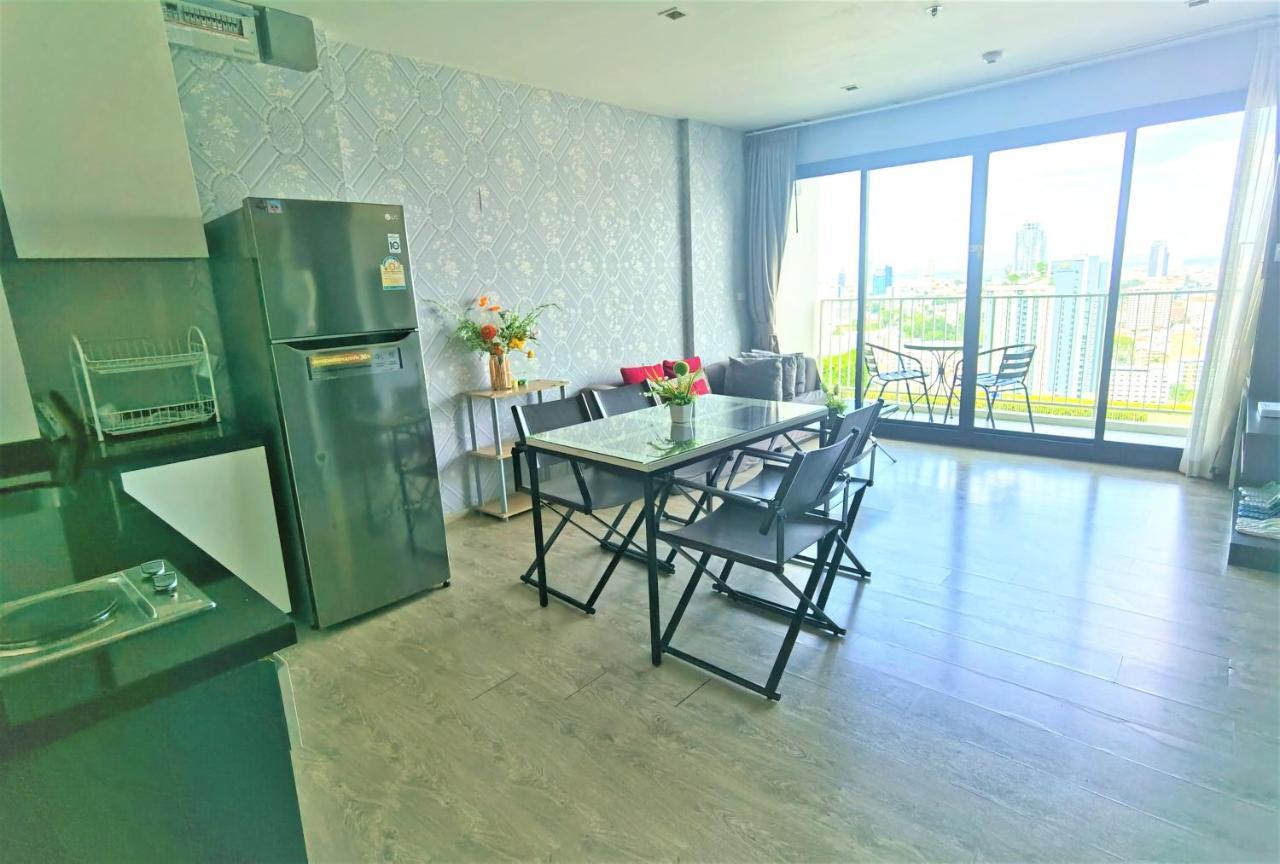 Llx Apartments At The Base Condo Pattaya Eksteriør bilde