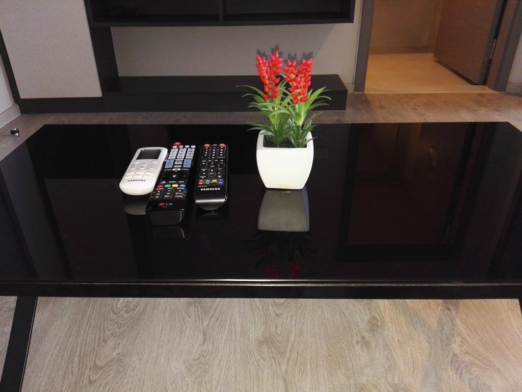 Llx Apartments At The Base Condo Pattaya Eksteriør bilde