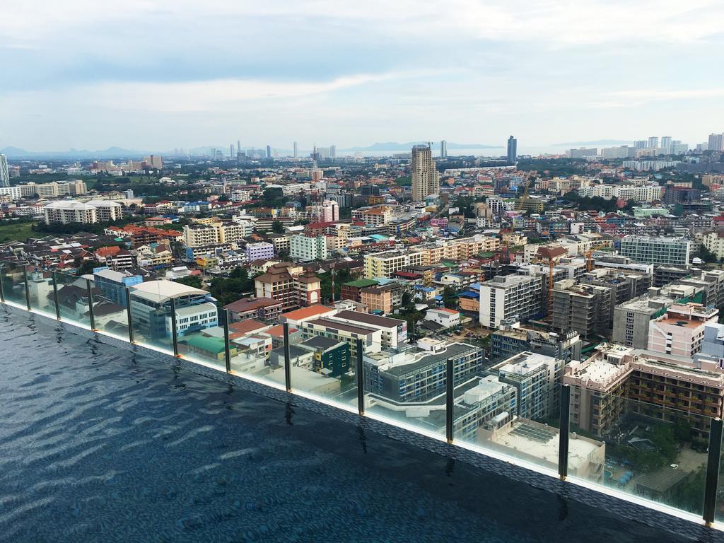 Llx Apartments At The Base Condo Pattaya Eksteriør bilde