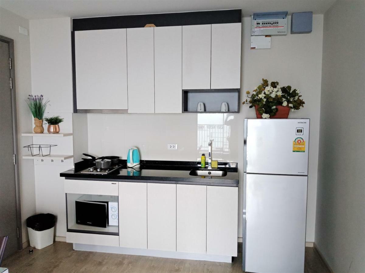 Llx Apartments At The Base Condo Pattaya Eksteriør bilde