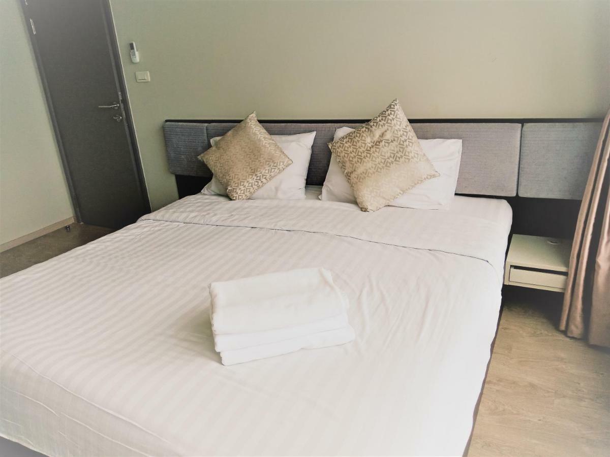 Llx Apartments At The Base Condo Pattaya Eksteriør bilde