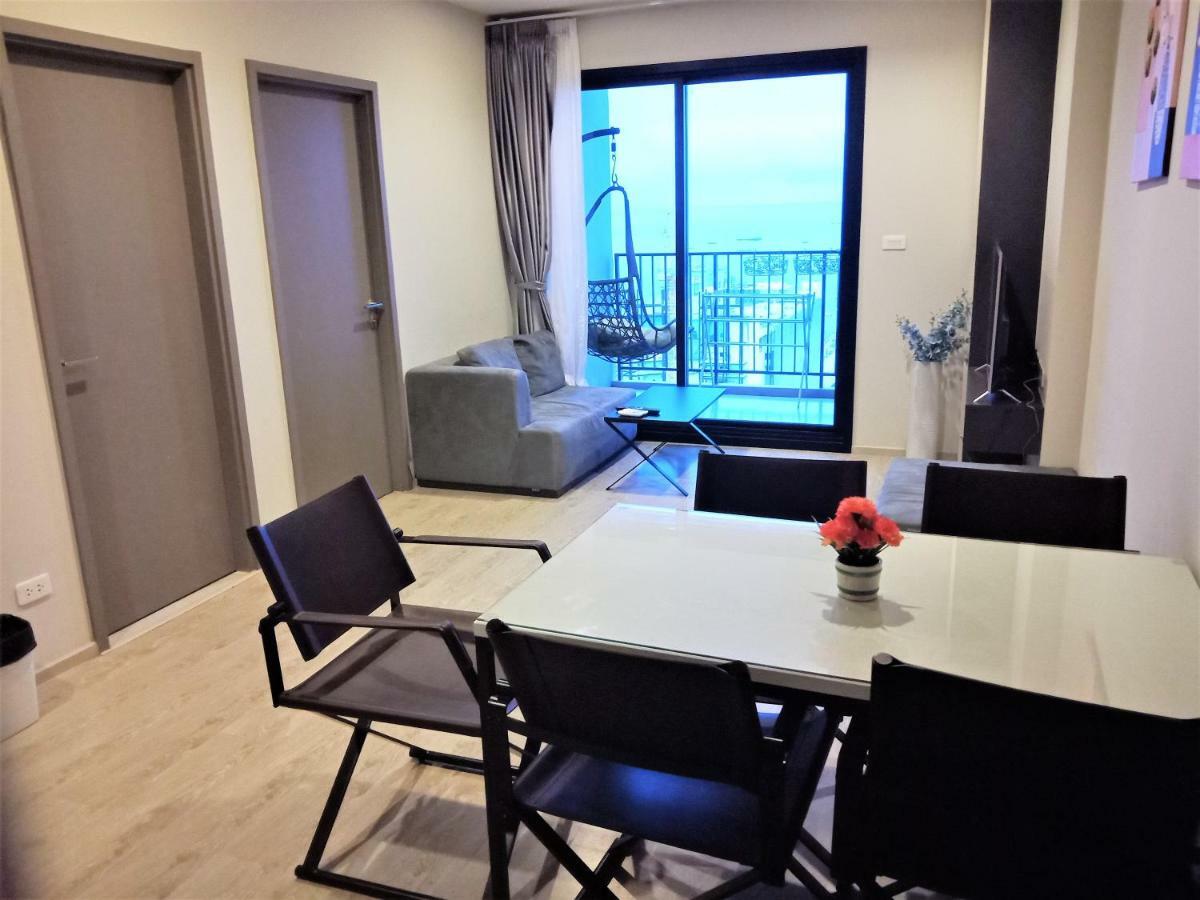 Llx Apartments At The Base Condo Pattaya Eksteriør bilde