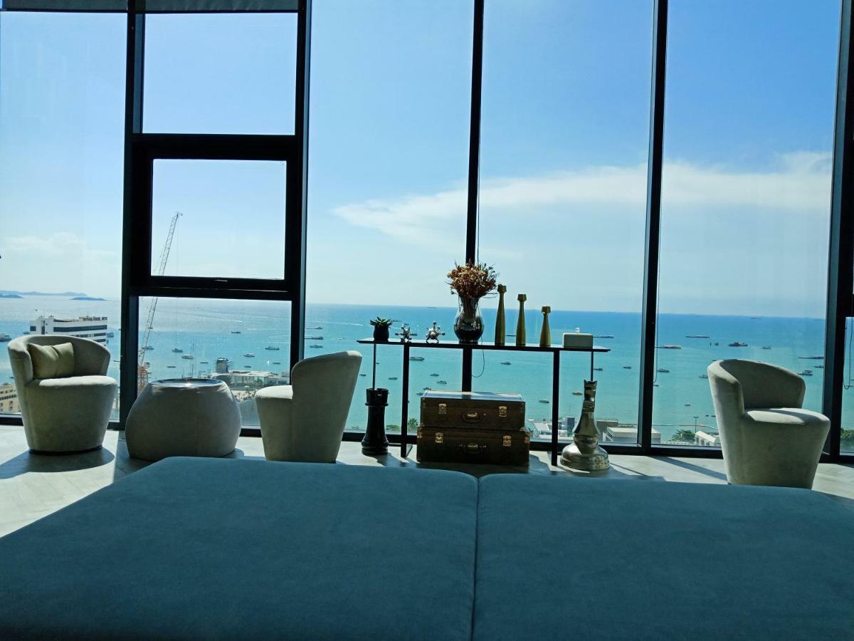 Llx Apartments At The Base Condo Pattaya Eksteriør bilde